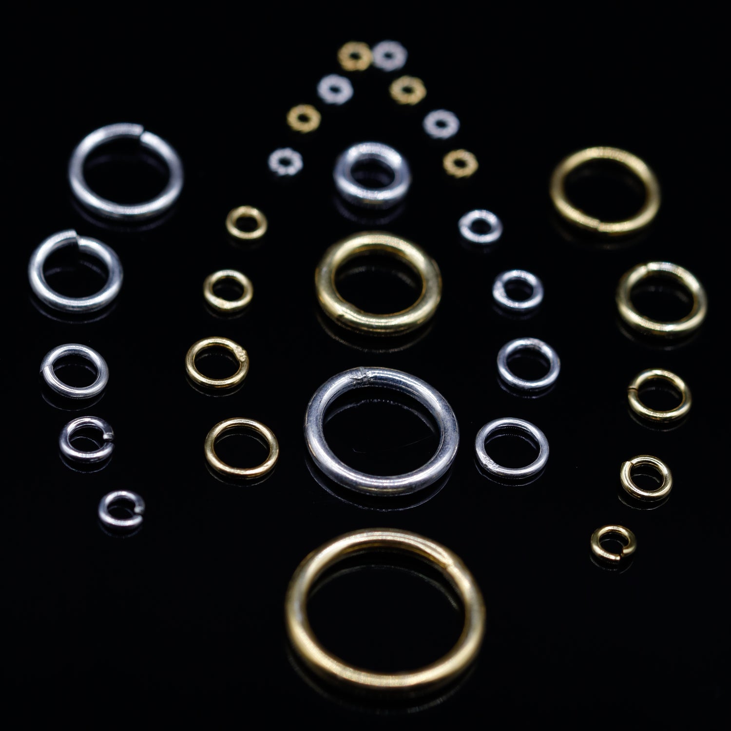 ALL RINGS & BAILS