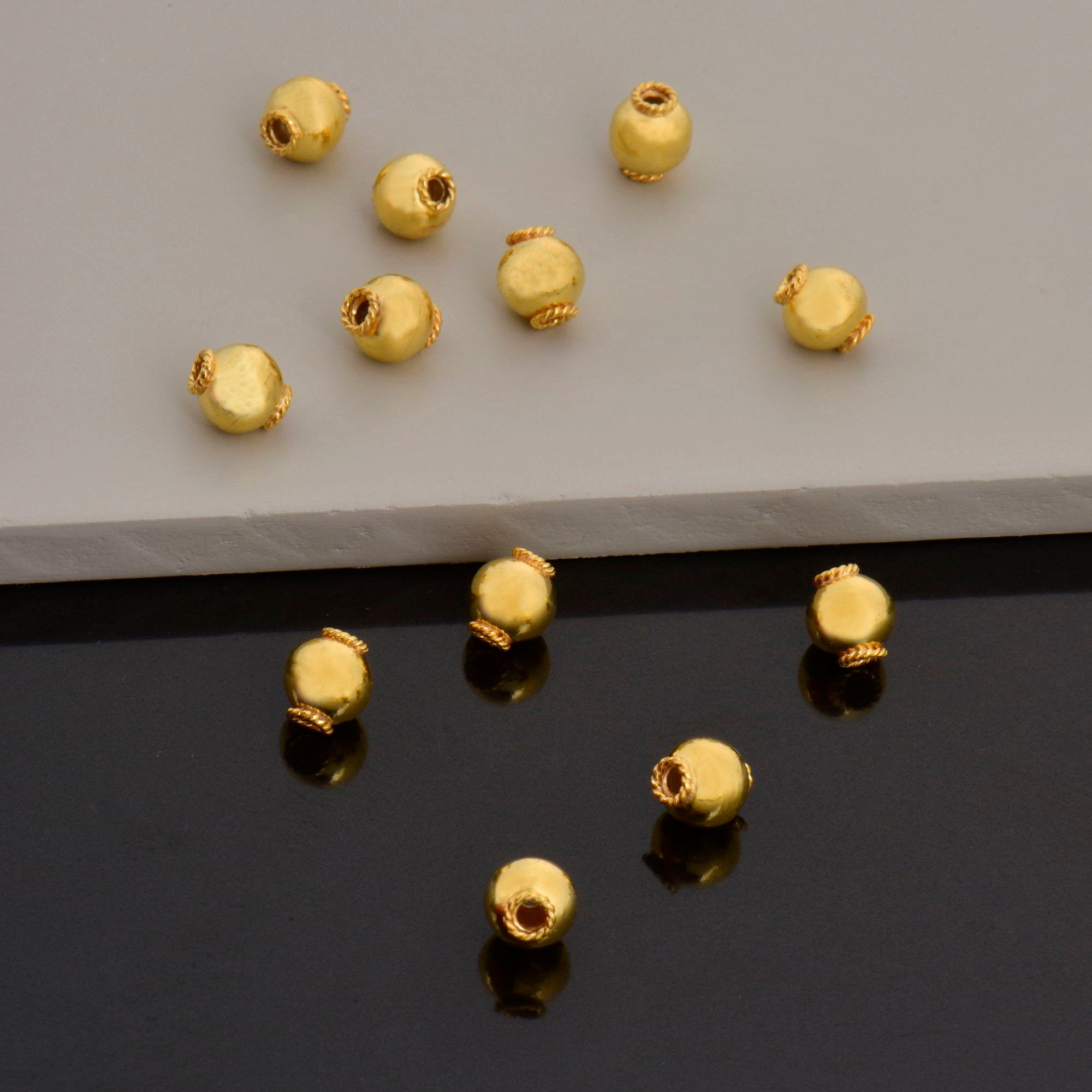 24K Gold Vermeil Round Beads, Handmade Silver Beads in 24K Gold, 925 Solid Silver Beads, Handmade Beads, Jewelry Supply, VM119A