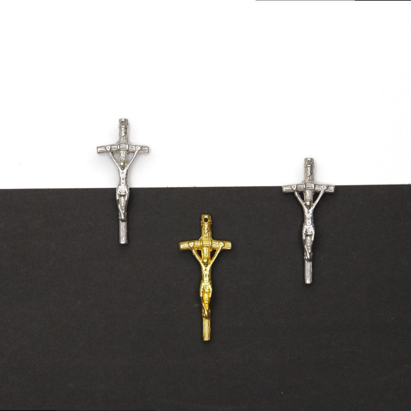 925 Sterling Silver & 24K Gold Vermeil Large size Pope John Paul 2 Crucifix, Rosary Cross, Jewelry Making Supply, R8-RV8