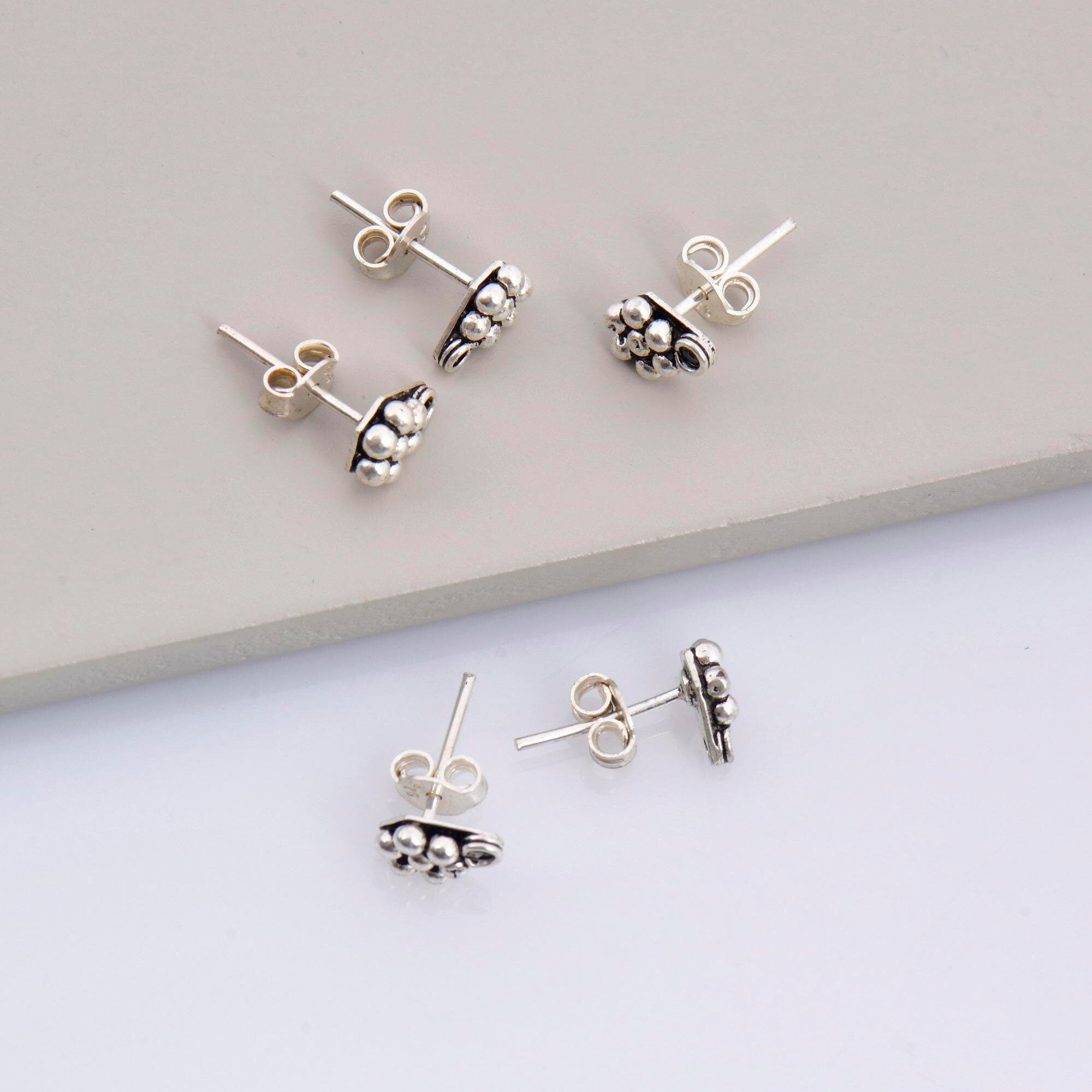 925 Sterling Silver Flower Ear Post, Antique Silver Flower Earring Studs with Loop, Solid Silver Earring Posts, Jewelry Making Findings, M51