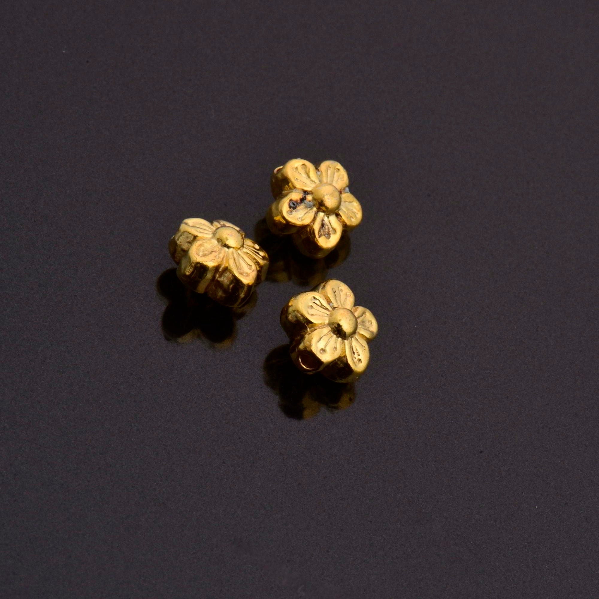 24K Gold Vermeil Flower Spacer Beads, Handmade Silver Spacer Beads in 24K Gold, 925 Silver Spacer Beads, Jewelry Supplies, VM101